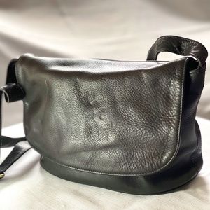 Coach Pebble Classy Black Should Bag (large)